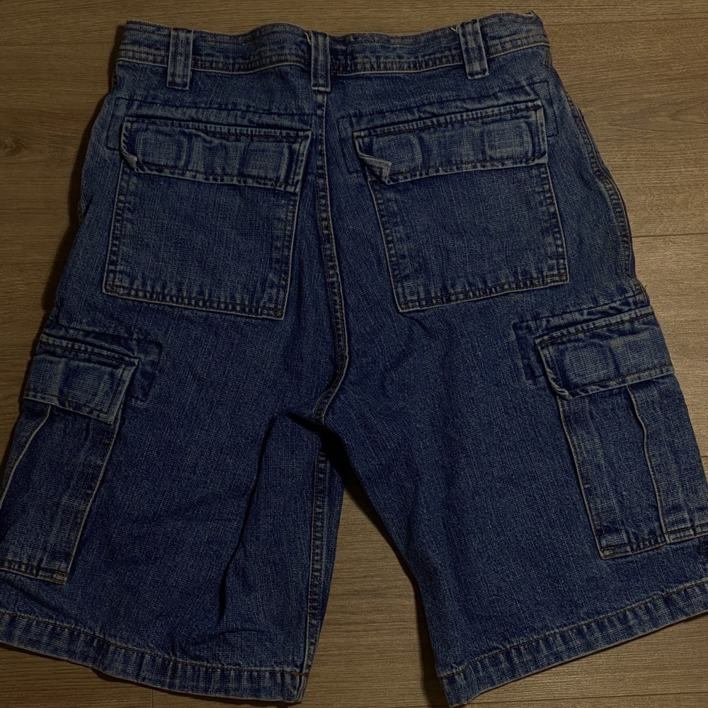 Blue denim cargo jorts